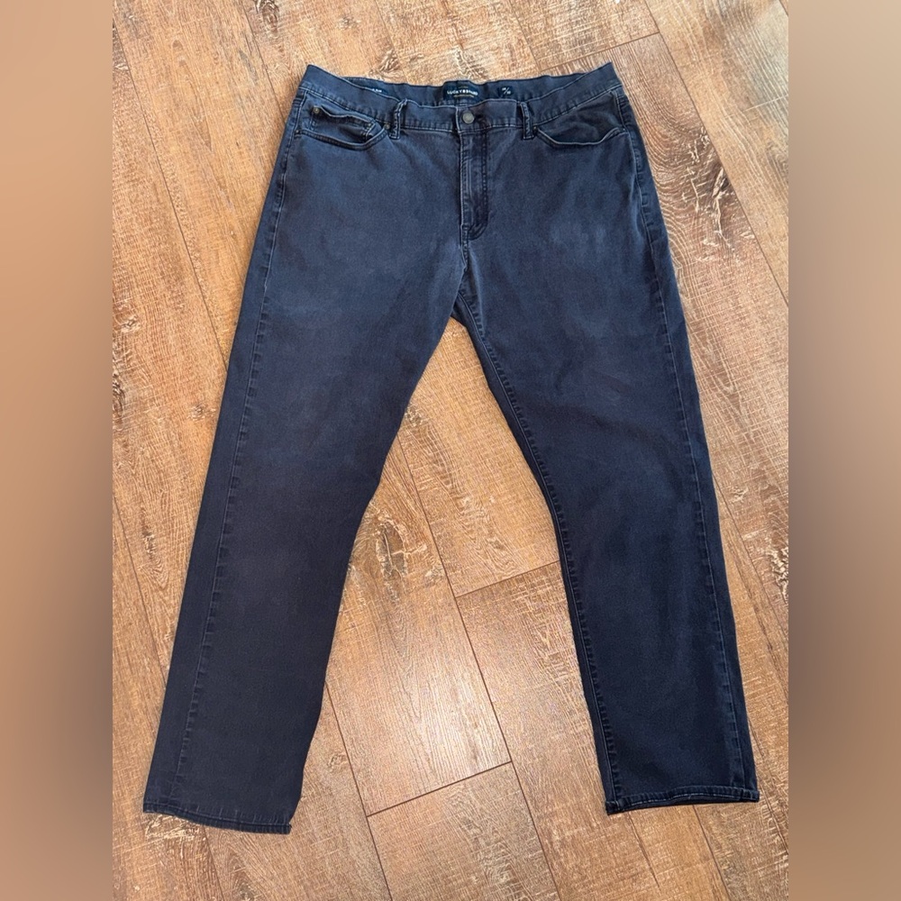 Lucky brand 410 Athletic slim men’s jeans